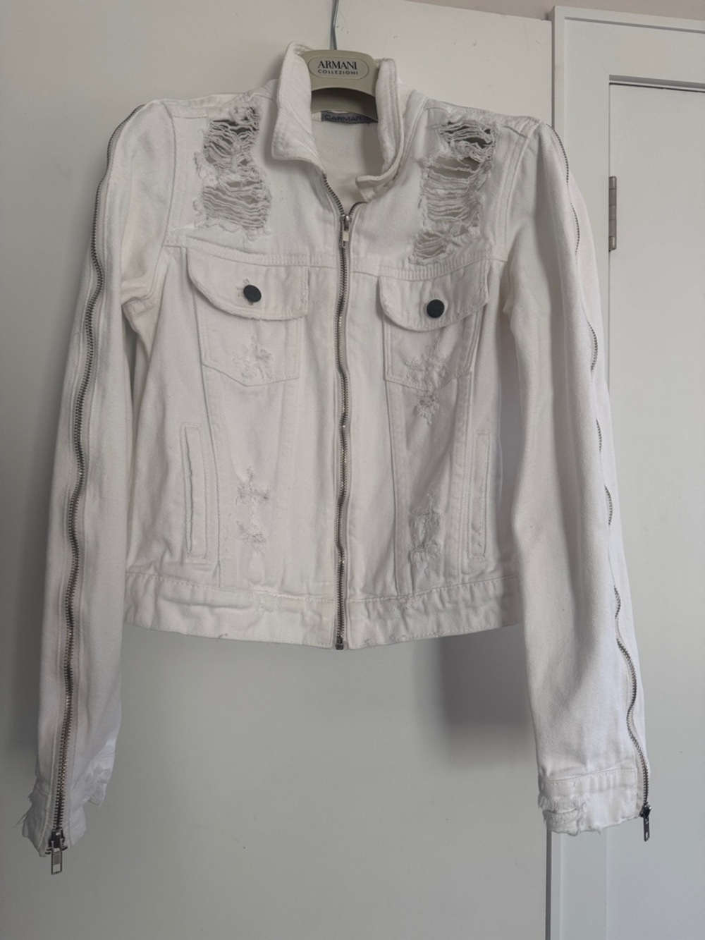 Carmar White Distressed Zip-Front Jean Jacket size M